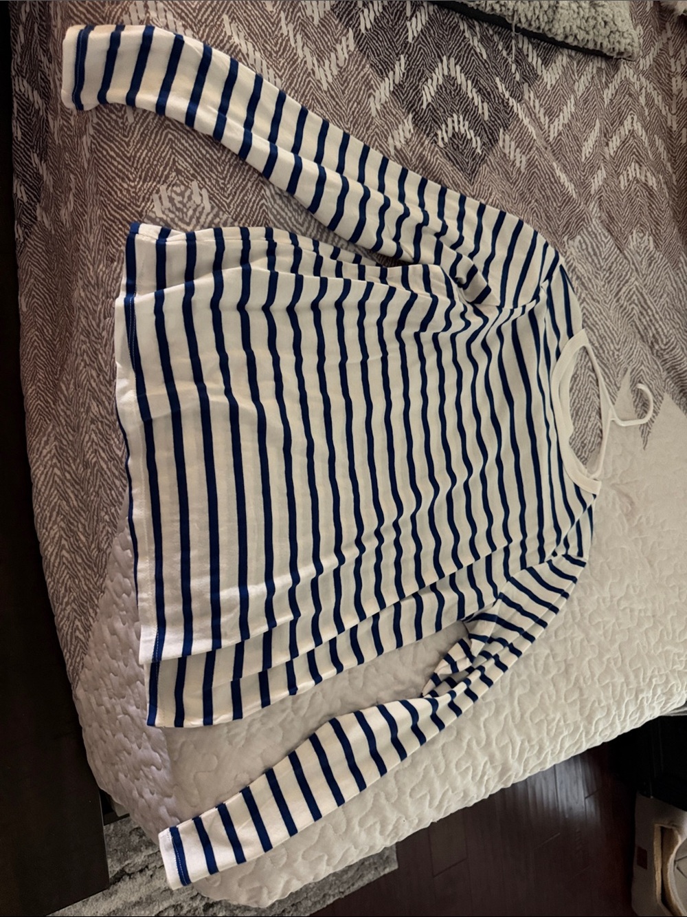Old Navy White and Navy Blue Striped Long Sleeve Tee